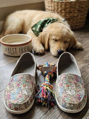 Skechers BOBS For Dogs Size 11 Women's Slip-On Loafers Memory Foam Dog Print